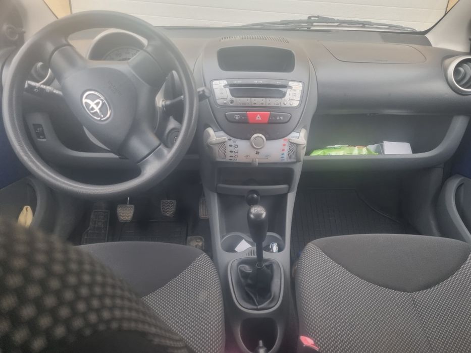 Vând Toyota Aygo