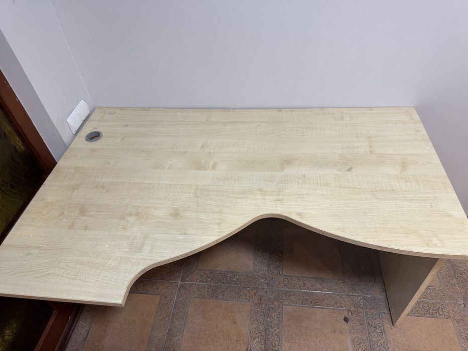 Стол компьютерный