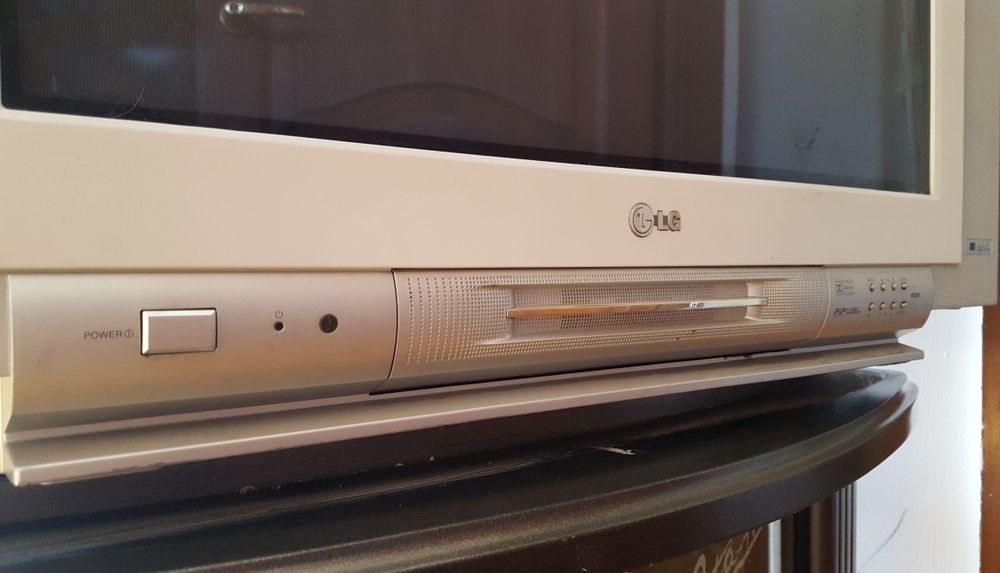 Телевизор LG Flatron