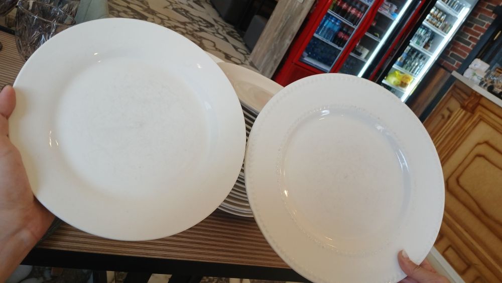 Продам обеденые тарелки б/у