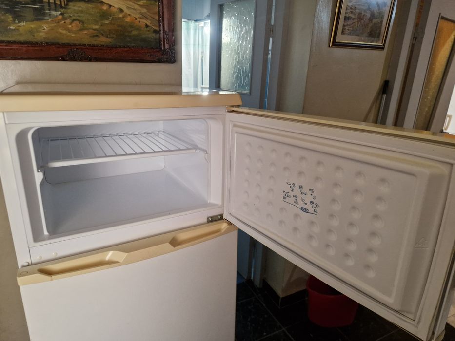 Vând frigider stare buna