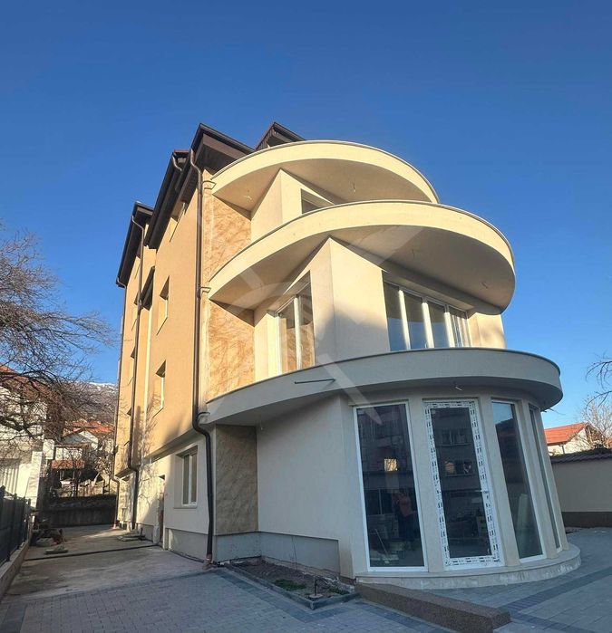 Четириетажна къща в град Карлово 101721