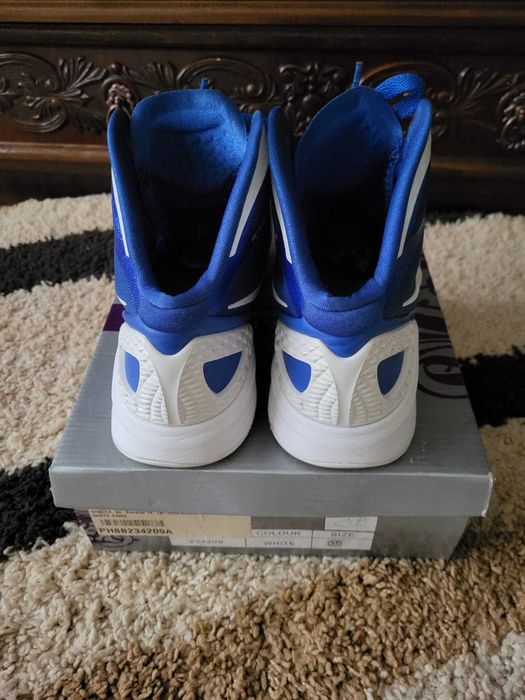 Adidasi Nike baschet nr 40 (25cm)