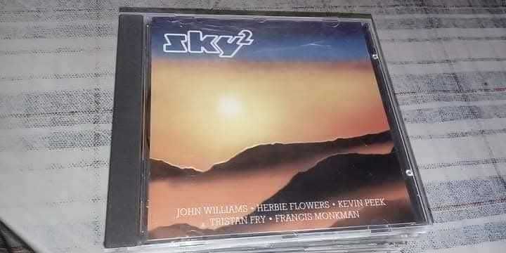 Продавам 9 оригинални диска, от които 5 са на Extremo