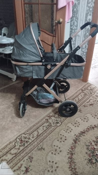 Продам коляску фирмы belleco