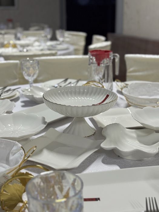 Аренда столов и посуды