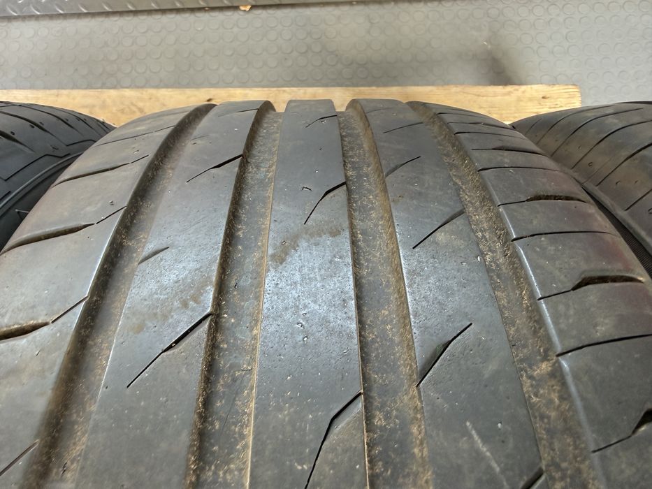 2x2бр. ЧИСТО НОВИ Летни Гуми С Борд 235/55R/18 -HANKOOK+TOYO- DOT:0822+5022 **AO+EV**