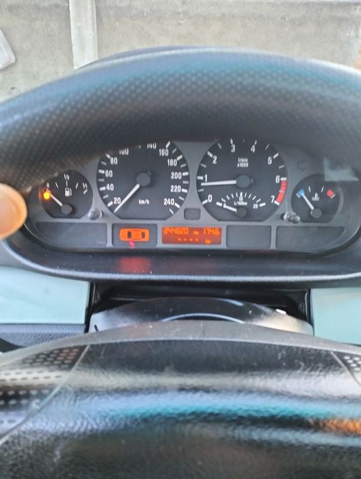 Vând BMW E46 318i