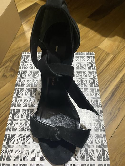 Sandale din piele intoarsă, size 37