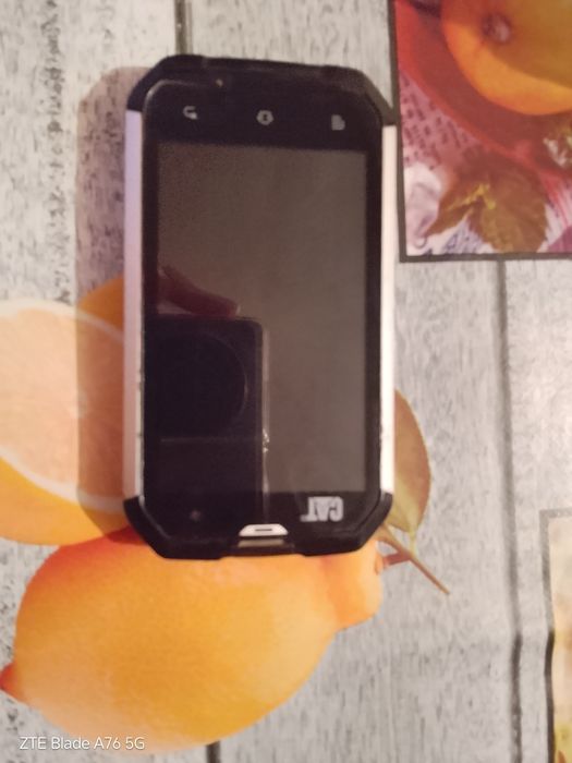 Смартфон Caterpillar CAT B15