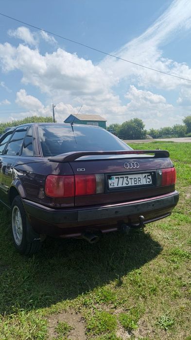 Продам автомобиль Ауди b4