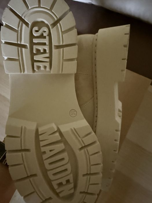 Steve Madden нови боти