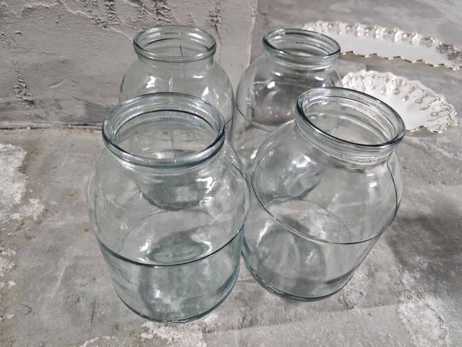 2х литровые банки 35 шт