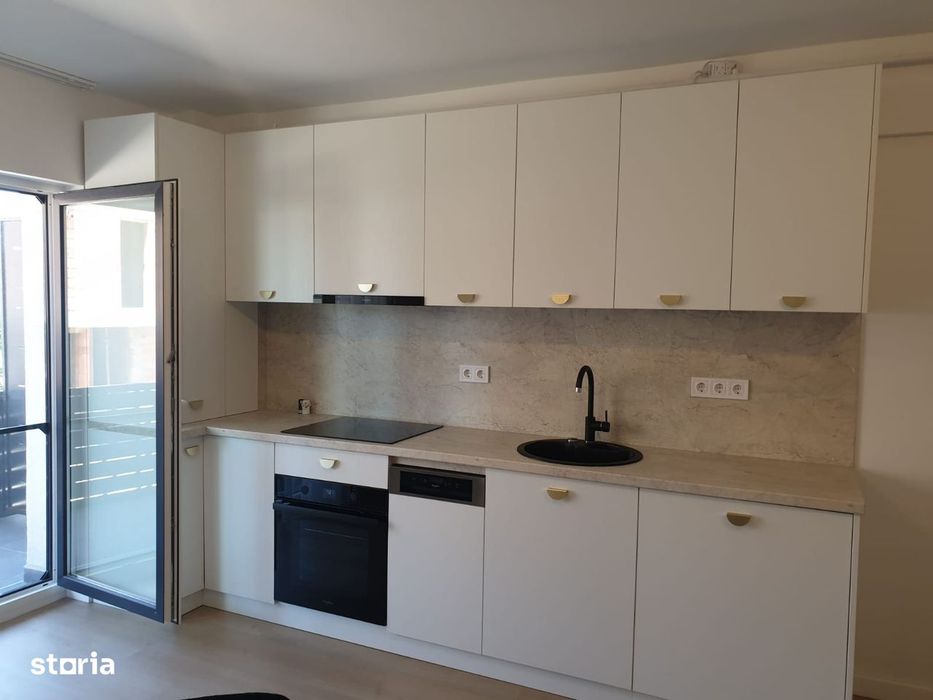 De vânzare apartament 2 camere zona Petrom