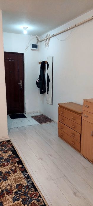 Închiriez  garsonieră zona Mărăști, Deva