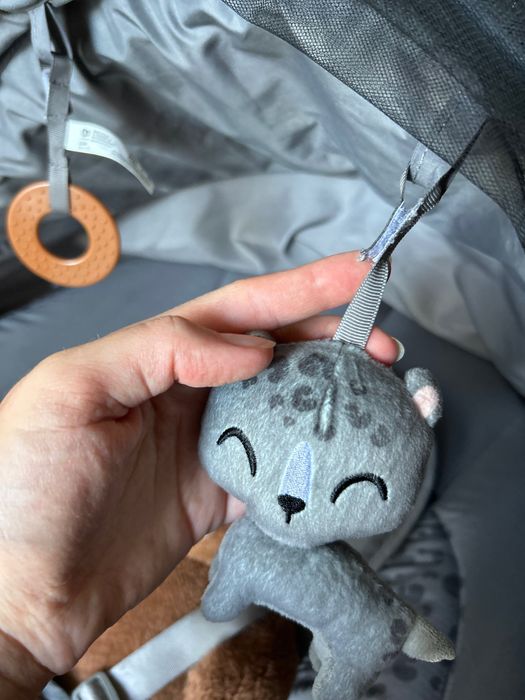 Leagăn electric muzical Kinderkraft Lumi2 cu funcție Bluetooth
