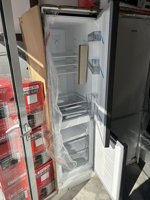 Хадилник с фризер Muhler No frost , 180 см , 252 литра