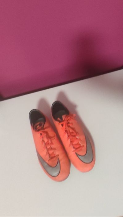 Ghete fotbal Nike Mercurial Victory 38,5 cm