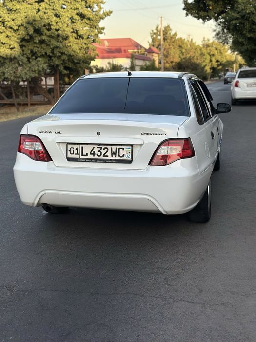 Nexia neksya 2 dons avtomat 1.6 sotiladi yoki arenda xolati zo'r