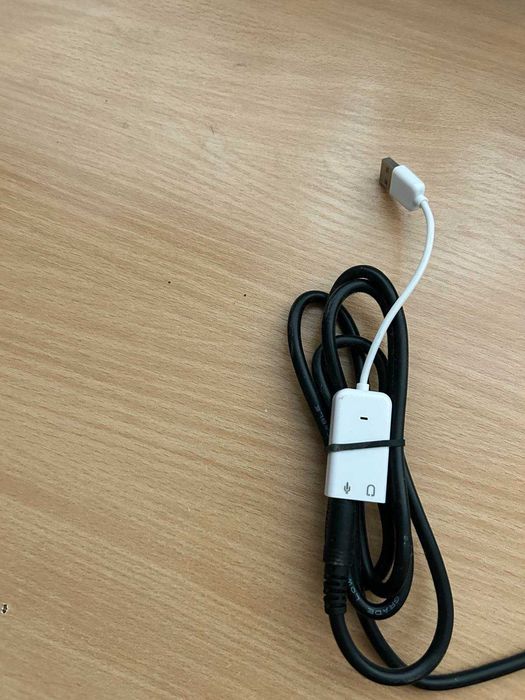 Професионален микрофон с USB кабел