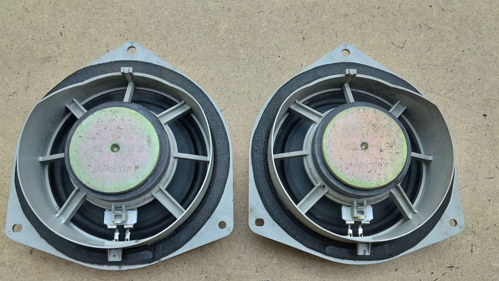 Оригинальные динамики Toyota