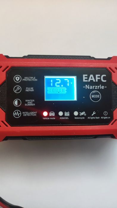 Încărcător acumulatori 6-12 Volți pentru mașină  și motocicletă