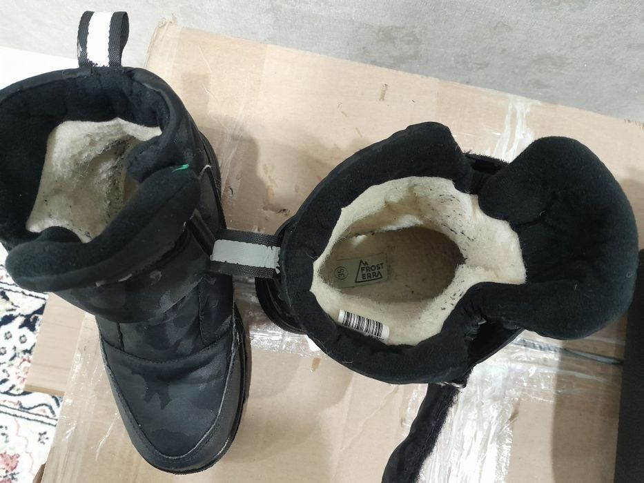 Продам зимние сапоги на мальчика