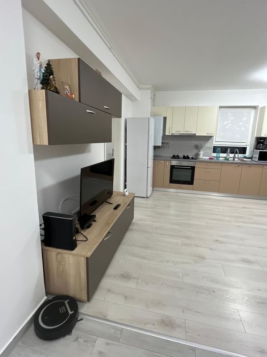 Caut colegă de apartament