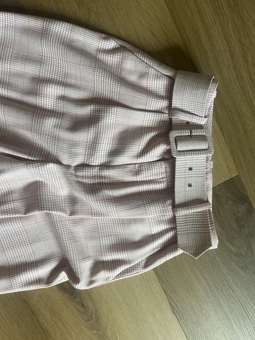 Розов дамски костюм Zara (Сако и панталон)