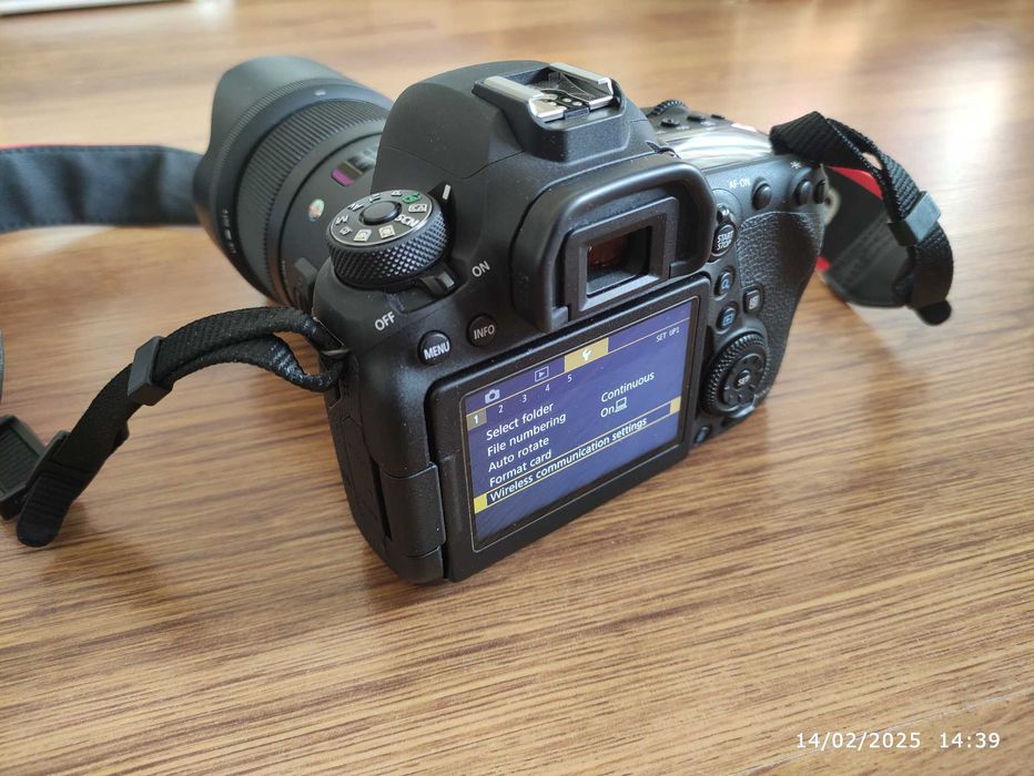 Canon 6D Mark II Нов + Sigma 35mm 1.4 Нов