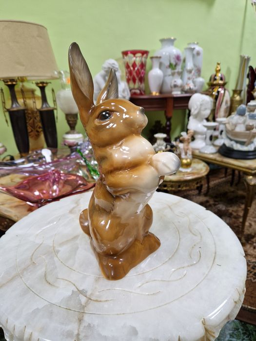 Прекрасна антикварна колекционерска немска порцеланова фигура Goebel