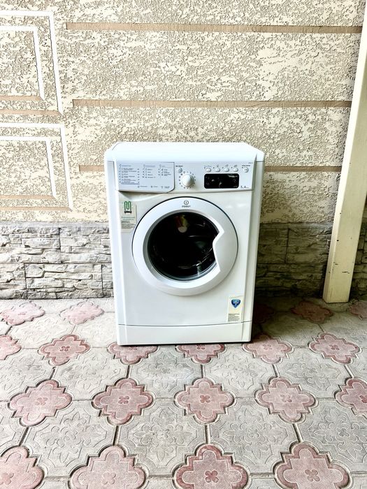 Продам стиральную машинку Индезит на 5кг