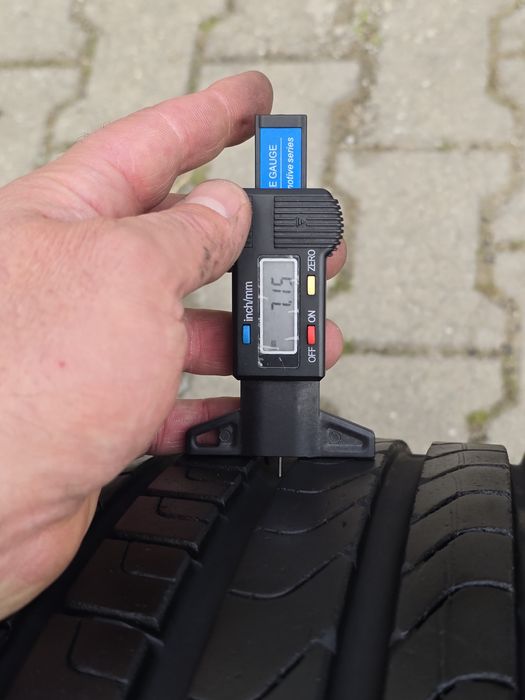 225 45 17 Pirelli