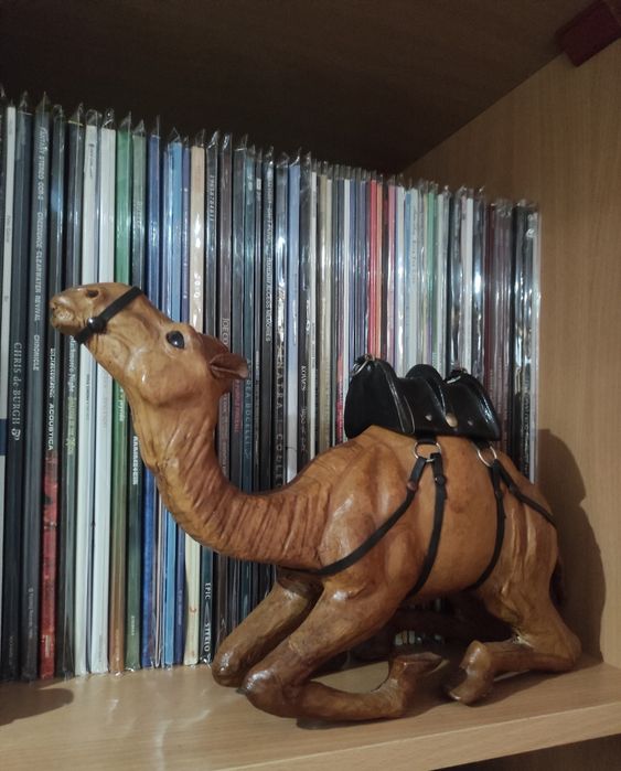 Статуэтка Верблюд натуральная кожа