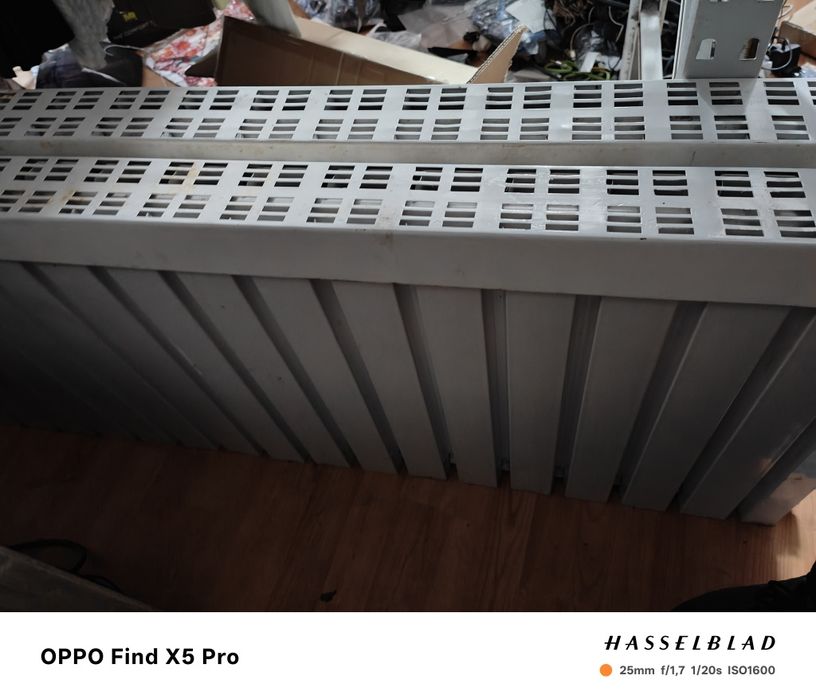 Vând calorifer din aluminiu