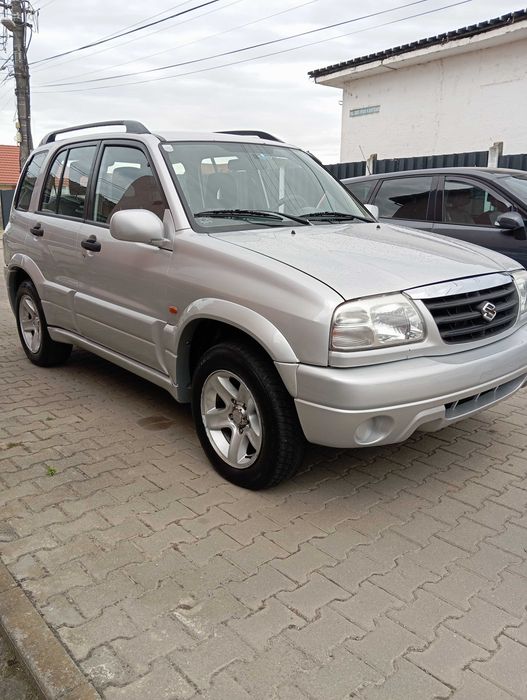 Suzuki Grand Vitara 4x4 reductor 2.0 benzina