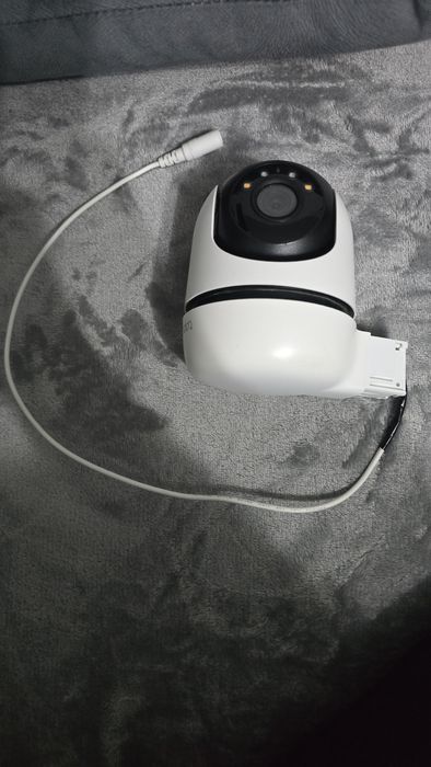 Camera supraveghere Tapo C510W 2k defecta