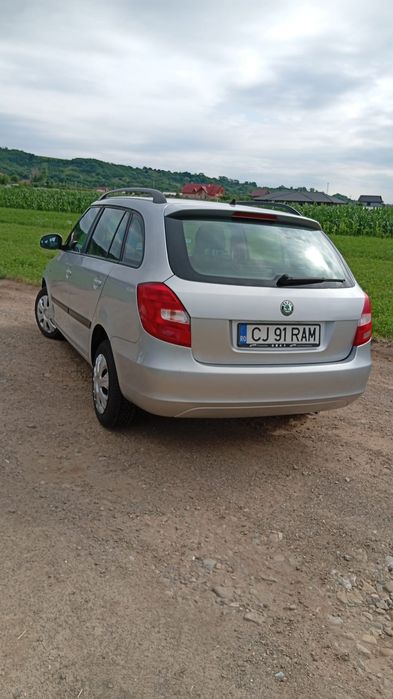 Vând Skoda Fabia