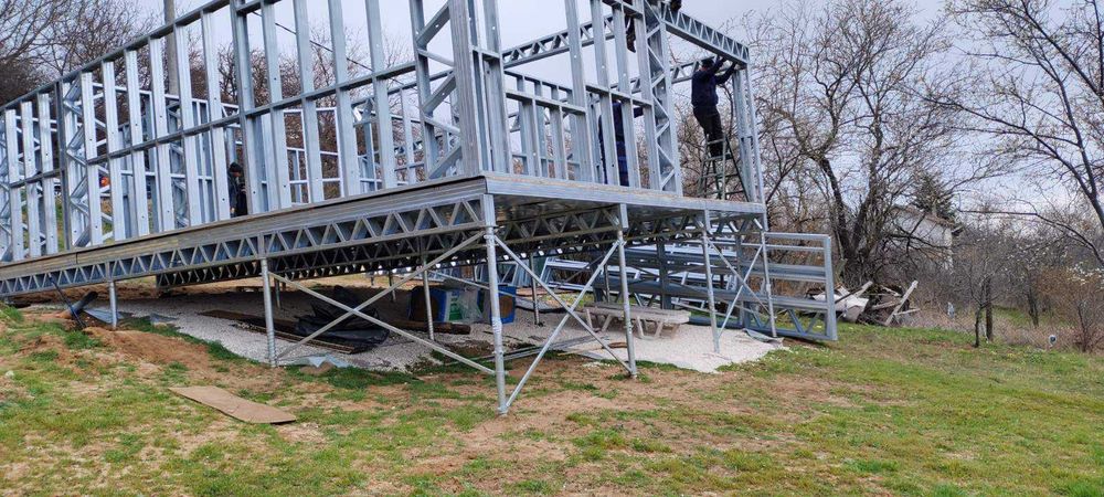 Fundatie pe suruburi, fundatii insurubate pentru containere,tiny house