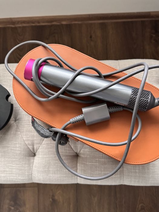 Dyson airwrap първо поколение