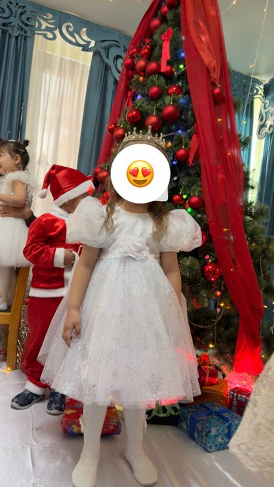 Продам платье снежинка