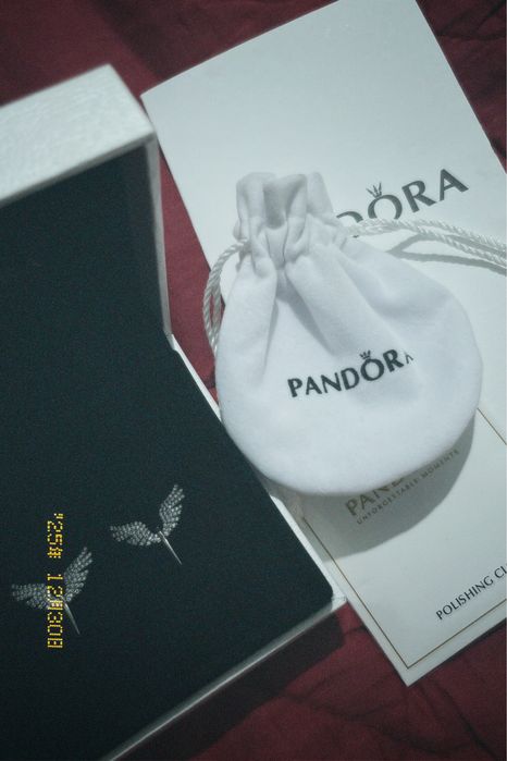 продается серьги пандора