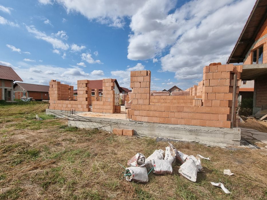 Schimb casa cu apartament in Arad