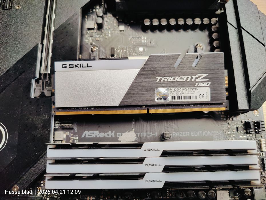 Kit ASrock + Ryzen + G.Skill Trident + Corsair