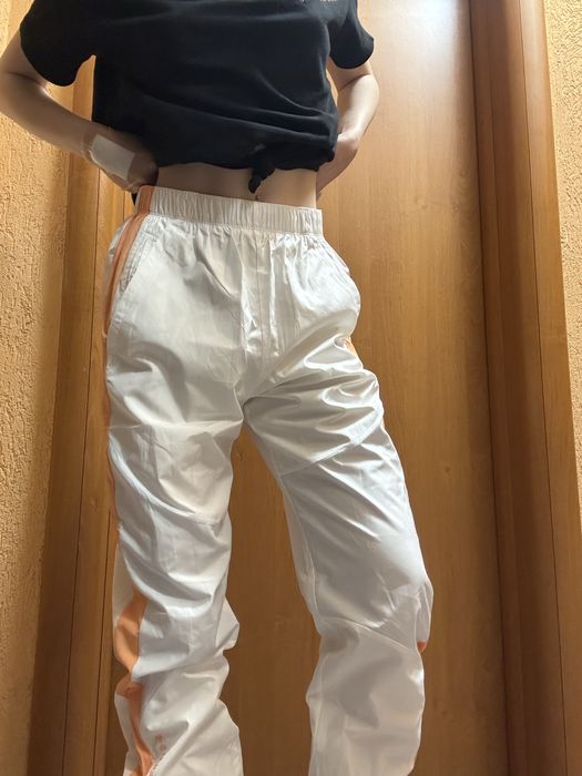 Спортен панталон Under Armour