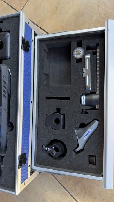 Minifreza DREMEL 8260 + accesorii