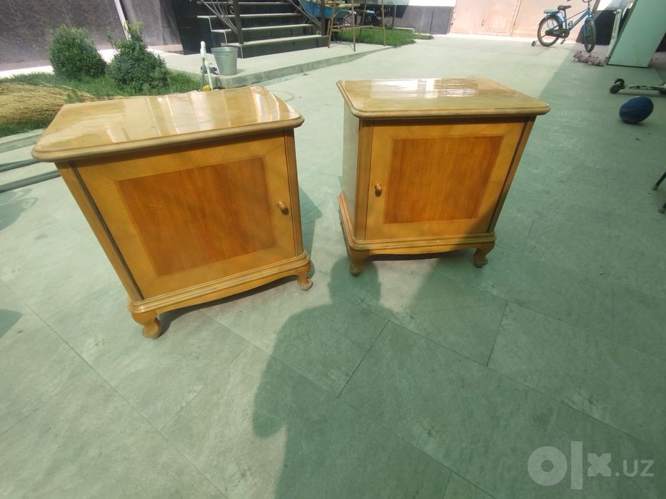 Продам старые две тумбы