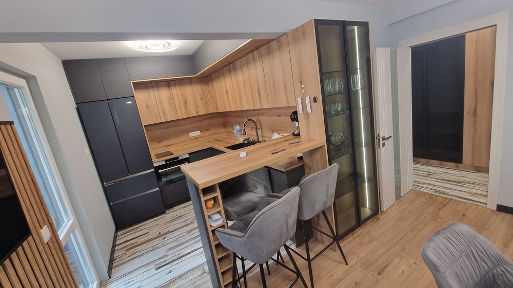 Продава се Тристаен апартамент в Варна, Колхозен пазар - 76 кв.м за 1879 €/кв.м - Снимка #5