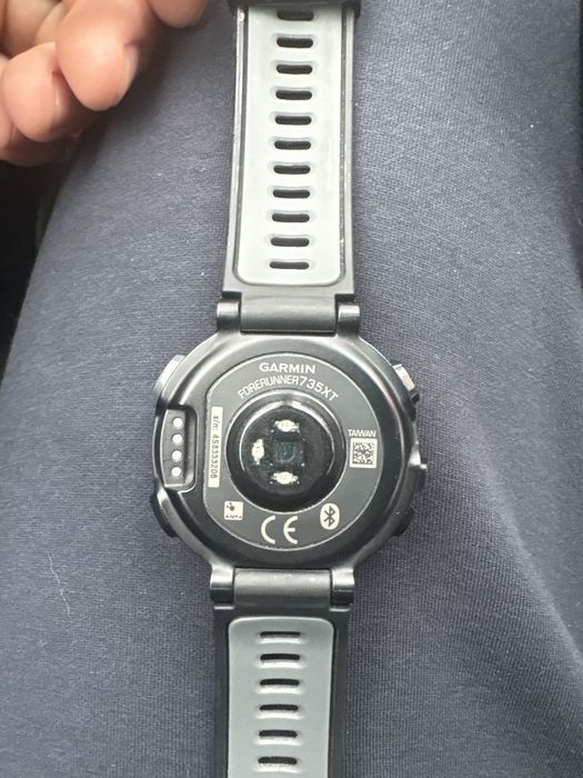 Продам часы Garmin Forerunner 735XT в идеале