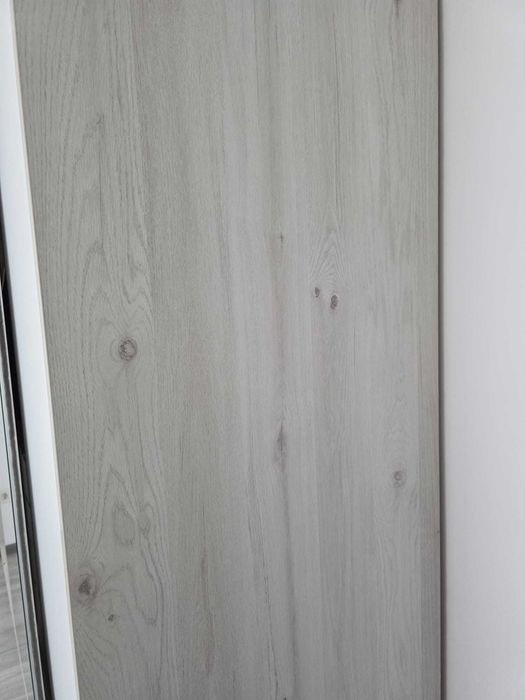 Dulap Dressing cu 3 usi glisante MDF, carcasa din PAL cu sertare si rafturi in stare foarte buna